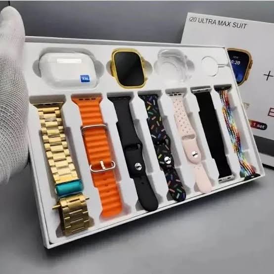 Smart Watch available in Stock ♥️
